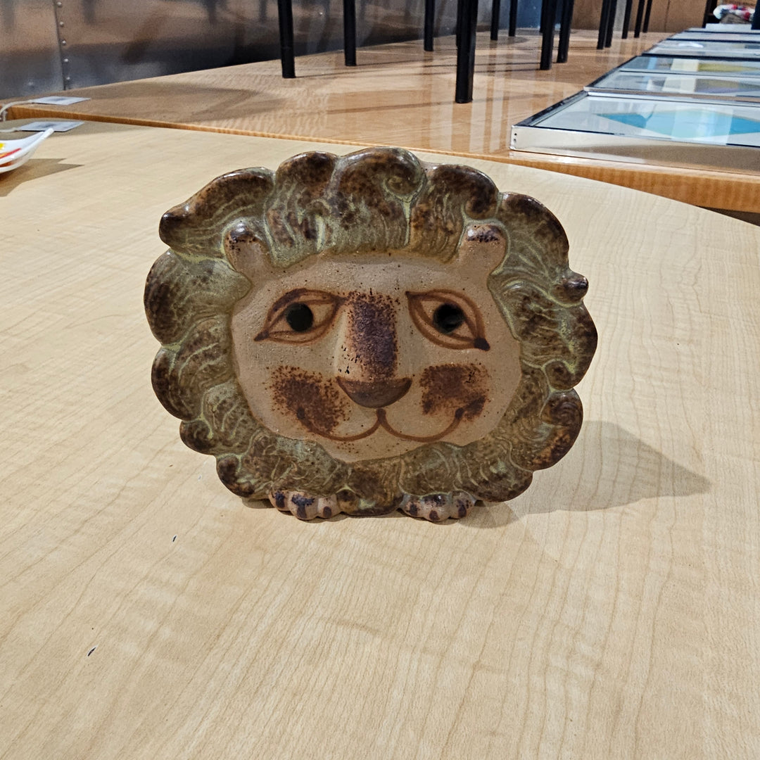David Stewart Lion's Valley Pottery Style Wall Planter