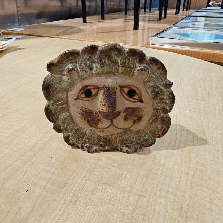 David Stewart Lion's Valley Pottery Style Wall Planter