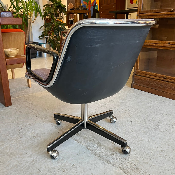 Knoll Pollock Swivel Chair w/Purplish-Gray Upholstery