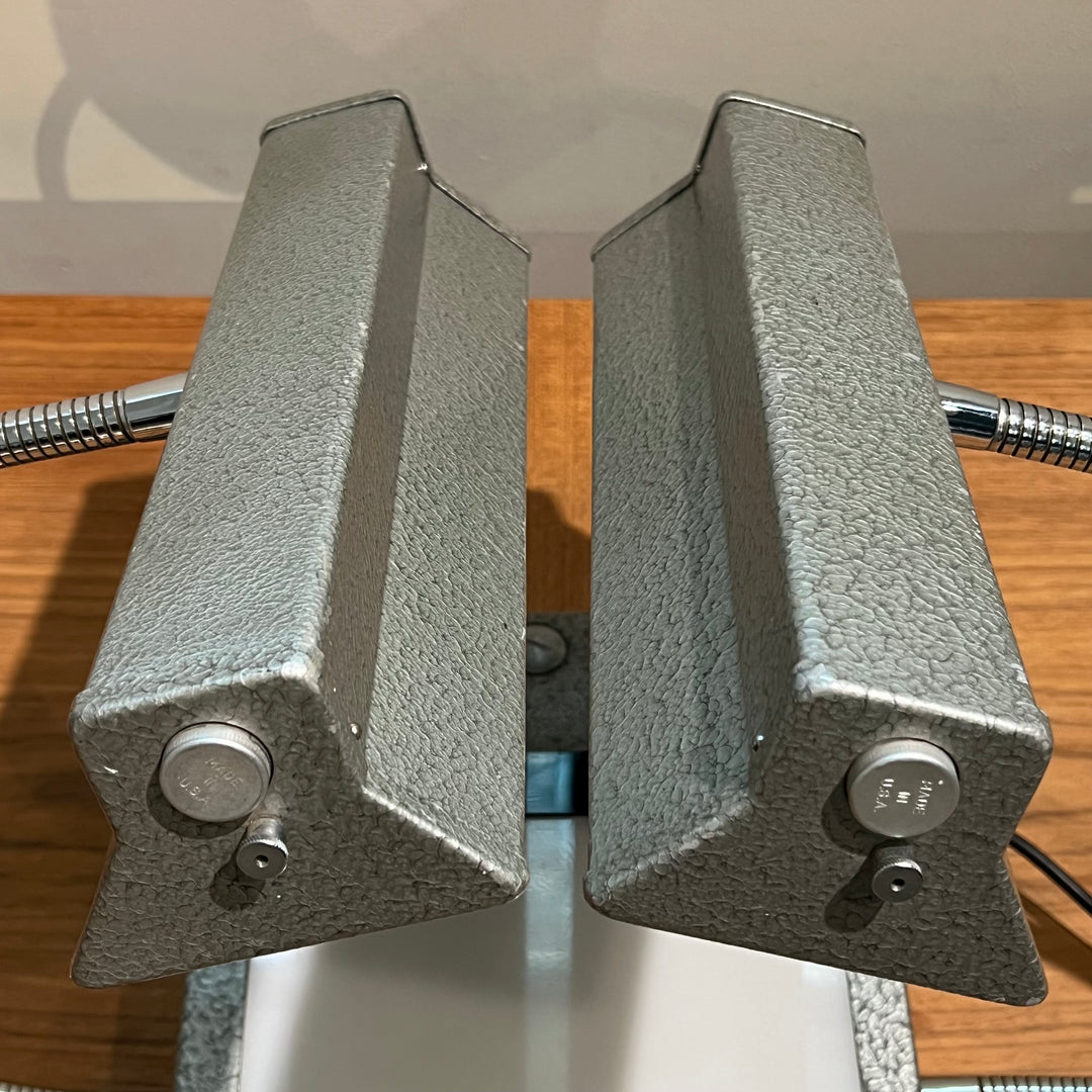 Vtg Desaga UVIS Blacklight Ultraviolet Lamp w/Lightbox