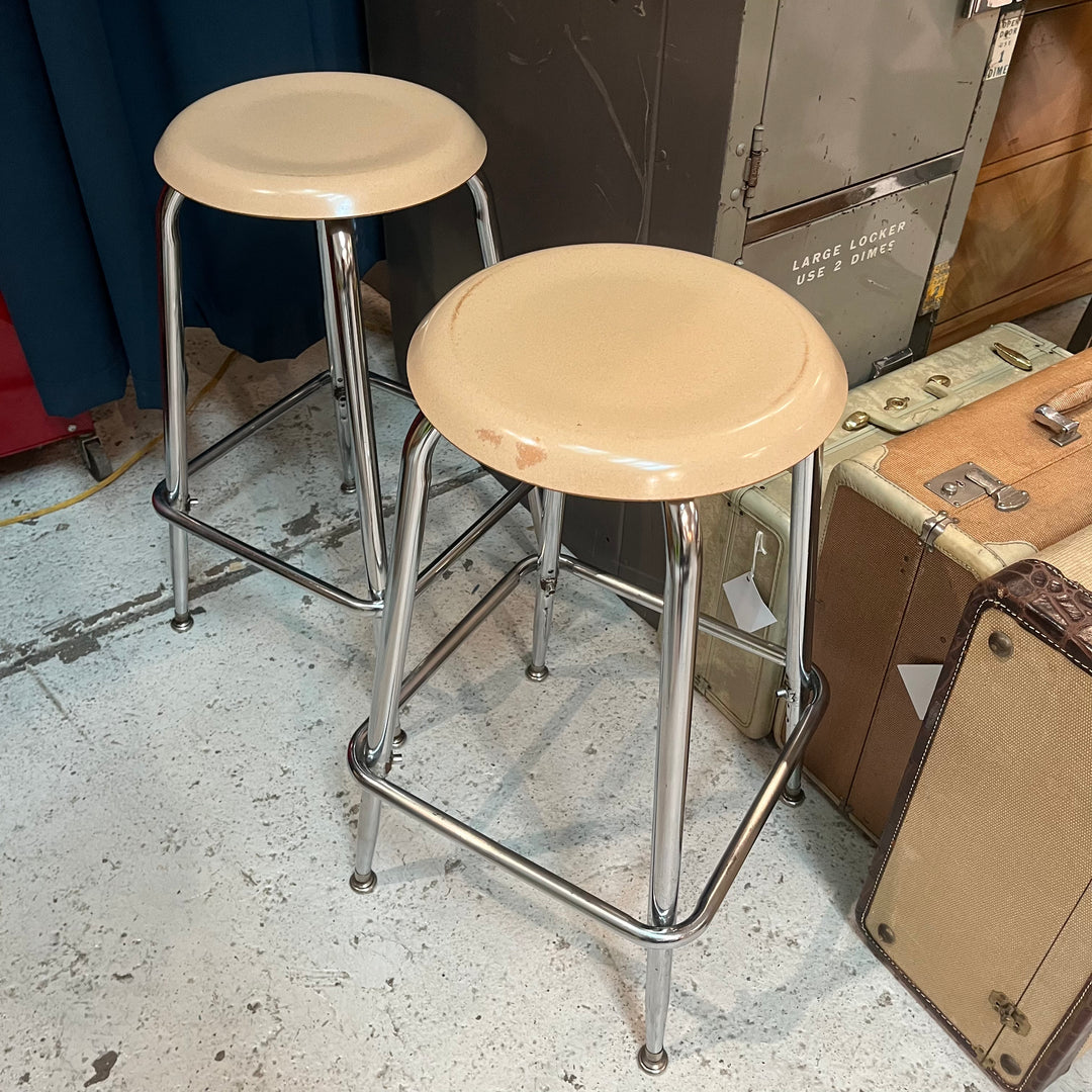 Industrial/Educational Adjustable Height Stool