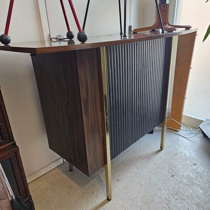 MCM Bar