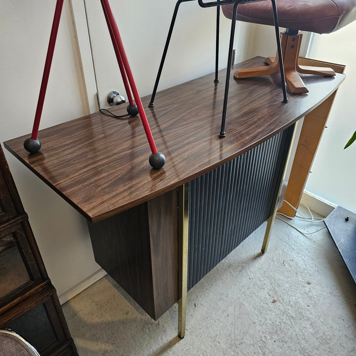 MCM Bar